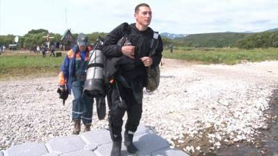 Тела троих погибших при крушении вертолета Ми-8 на Камчатке подняли из воды - argumenti.ru - Россия - Камчатский край - Петропавловск-Камчатский