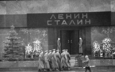 Никита Хрущев - Иван Спиридонов: как Хрущёв поступил с инициатором выноса Сталина из Мавзолея - russian7.ru - Санкт-Петербург - Нижегородская обл.