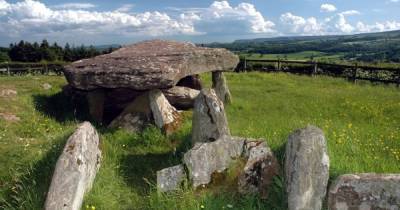 Ученые обнаружили истинное происхождение загадочного камня Артура (фото) - focus.ua - Украина - Англия - Курган