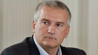 Владимир Путин - Сергей Аксенов - Аксёнов рассказал, как стоял «по пояс в воде» в Керчи во время разговора с Путиным - russian.rt.com - Россия - Крым - Керчь - с. Путин