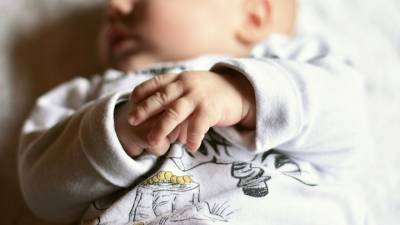 Ученые отметили снижение уровня интеллекта у рожденных в пандемию детей - vm.ru - США