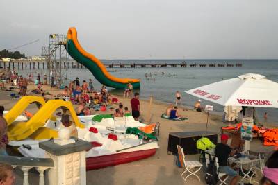 Рост цен 25%: сколько сейчас стоит комфорт на пляжах Евпатории - crimea.mk.ru - Евпатория