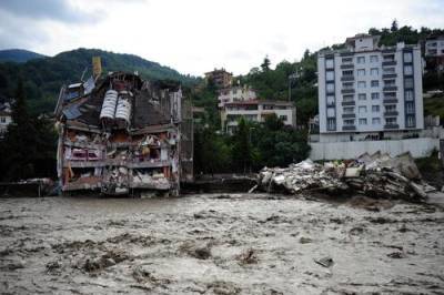 Реджеп Тайип Эрдоган - Количество жертв наводнений в Турции увеличилось до 58 - argumenti.ru - Турция