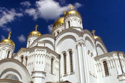 Василий БЛАЖЕННЫЙ (Блаженный) - Праздники и приметы 15 августа: что разрешалось и запрещалось делать в этот день у православных - radiokp.ru