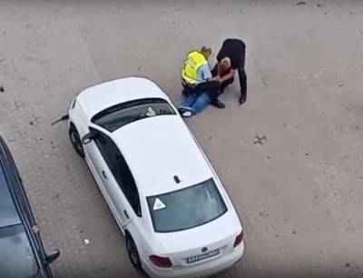 Петербуржец помог инспектору ДПС задержать агрессивного нарушителя - abnews.ru - Санкт-Петербург - район Пушкинский, Санкт-Петербург