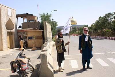 Единственный маршал Афганистана сбежал после наступления талибов - lenta.ru - Россия - Узбекистан - Афганистан - Мазари-Шариф