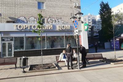 В Саратове полицейские останавливают подростков с украшениями из бритвенных лезвий - saratov.mk.ru - Саратов