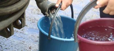 Жителям поселка в Карелии купят автоцистерну для перевозки питьевой воды - stolicaonego.ru - район Суоярвский - республика Карелия