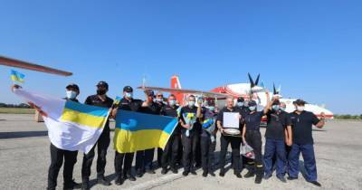 Николай Чечеткин - Украинские самолеты, которые помогали тушить пожары в Турции, вернулись домой - dsnews.ua - Украина - Турция - Стамбул