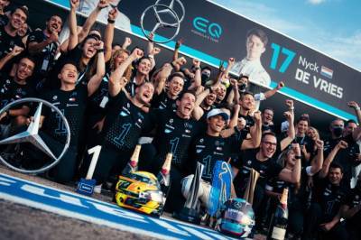 Тото Вольфф - Тото Вольфф: Сегодняшний успех войдёт в историю - f1news.ru - Берлин