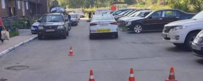 В Новосибирске под колёса машины попал двухлетний мальчик - runews24.ru - Новосибирск