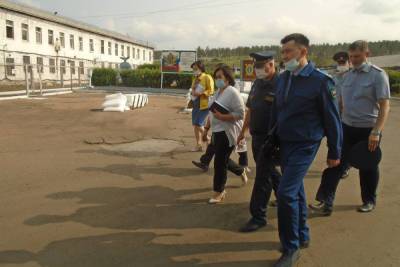 Уполномоченный по правам человека в Бурятии посетила колонию для рецидивистов - ulan.mk.ru - респ.Бурятия
