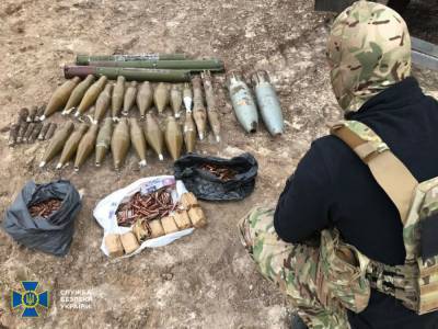 С начала года на востоке Украины нашли более 200 кг взрывчатки, принадлежавшей боевикам – СБУ - gordonua.com - Россия - Украина - Луганская обл. - ЛНР - Лисичанск - Северодонецк - Донецкая обл.
