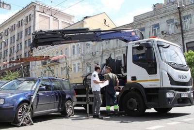 Константин Усов - В КГГА заявили, что обыски в Инспекции по парковке заблокировали ее работу и привели к безнаказанности водителей - kp.ua - Украина