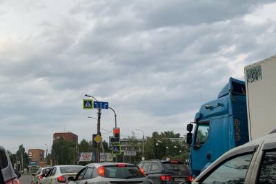На Рижском проспекте в Пскове стала действовать новая схема организации дорожного движения - mk-pskov.ru - Псков