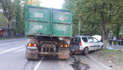 В Перми из-за массовой аварии дорожный знак убил пешехода - nakanune.ru - Пермь