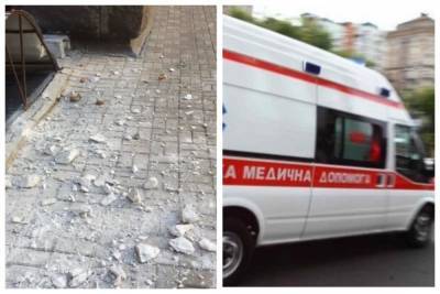 Камни посыпались в центре Одессы людям на голову, видео ЧП: не обошлось без пострадавших - politeka.net - Украина - Одесса