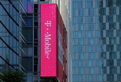 Tesla и T-Mobile упали на премаркете, а Sonos выросла - smartmoney.one - Нью-Йорк - Нью-Йорк - Reuters