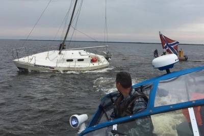 В Ярославской области Росгвардия сняла с мели яхтсменов - yar.mk.ru - Ярославская обл.