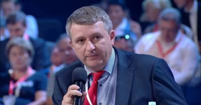 Владимир Зеленский - Андрей Ермак - Юрий Романенко - Вадим Столар - Зеленский пытается отобрать полномочия у Кличко через Ермака и Столара — Романенко - delo.ua - Украина - Ассоциация