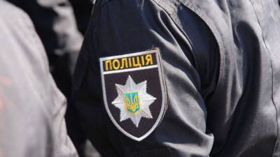 В Киеве женщина начала драку в кафе и избила мужчину, его госпитализировали с разрывами почки и селезёнки - sharij.net - Киев - Полтавская обл.