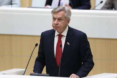Алексей Пушков - Пушков раскритиковал постановку спектакля по мотивам расстрела в казанской школе - lenta.ru - Россия