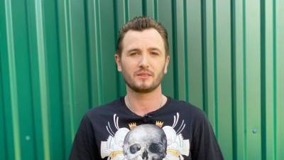 Владимир Кадони - Влад Кадони вернулся на работу через день после тяжелого приступа и визита врача - 5-tv.ru