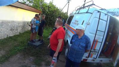 В Кунгуре в заброшенном гараже плитой придавило двух девочек - iskra-kungur.ru - Пермь