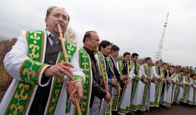 Радий Хабиров - Экспресс-поезд, данные о загрязнении воды и обмеление рек. Итоги дня в Башкирии - mkset.ru - Башкирия - Уфа - Оренбург