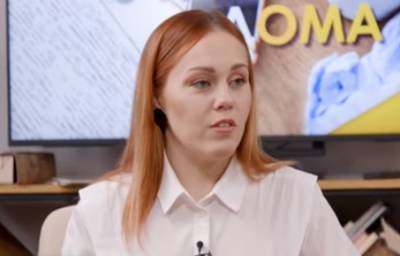 Мужчин не оторвать от экранов: певица ALYOSHA в ярком платье похвасталась стройными ножками – "Цветет от счастья" - ukrainianwall.com - Украина - Кипр