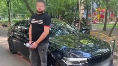 Татьяна Петрова - Тренер хоккейной команды похитил из квартиры своего подопечного более 25 миллионов рублей - vm.ru - Москва - Россия - Московская обл.