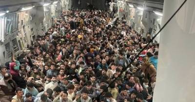 Эвакуация из Афганистана: за один полет грузовой самолет США вывез 640 беженцев из Кабула - delo.ua - США - Украина - Афганистан - Кабул