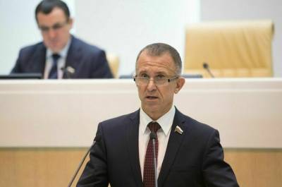 Владимир Кравченко - Ашраф Гани - Сенатор Кравченко назвал приход к власти в Афганистане талибов следствием неоколониальной политики США - pnp.ru - Россия - США - Афганистан