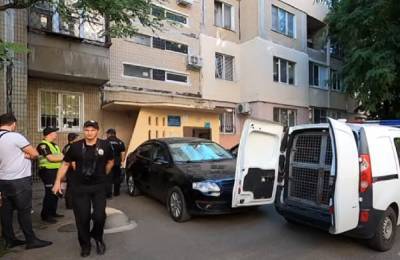 Экс-спезназовец избил жену, съехалась полиция: раздались выстрелы - politeka.net - Украина - Одесса - Одесская обл.