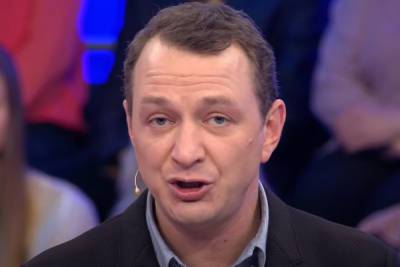 Марат Башаров - Россияне не смогли узнать поседевшего и похудевшего Марата Башарова - mk.ru - Россия