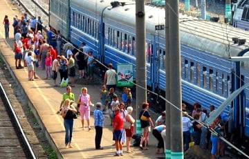 Белорусская железная дорога отменяет и сокращает курсирование уже 30 электропоездов - charter97.org - Белоруссия - Минск - Гомель - Солигорск - Калинковичи - Слуцк - Осиповичи