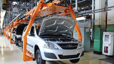 Lada в дефиците: для сборки самой популярной модели не хватает комплектующих - vesti.ru
