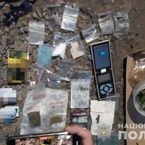 В доме жительницы Запорожья изъяли наркотики. Фото - reporter-ua.com - Запорожская обл. - Запорожье