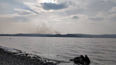 В районе озера Тургояк, где вчера потушили лесной пожар, — новое возгорание - znak.com