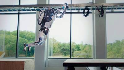 Роботы Boston Dynamics научились паркуру (ВИДЕО) - mir24.tv - Boston