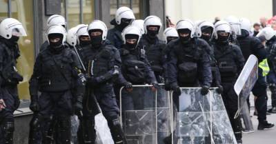Алдис Гобземс - Рижская дума согласовала акцию протеста; полиция готова к "литовскому сценарию", призывает людей не участвовать в мероприятии - rus.delfi.lv - Рига - Латвия