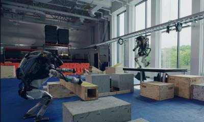 Boston Dynamics показала роботов-гуманоидов Atlas, занимающихся паркуром - actualnews.org - Boston