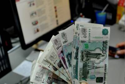 Названы вакансии с зарплатой от 100 тысяч рублей в регионах - volg.mk.ru - Ульяновск - Волгоград - Иркутск - Хабаровск - Пенза