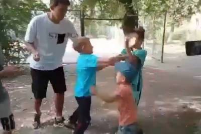 Александр Коц - В Нур-Султане юные братья-казахи избили русского мальчика - mk.ru - Казахстан