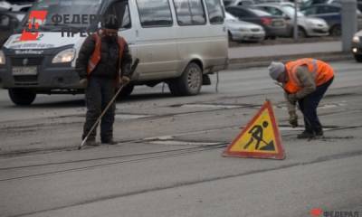 Александр Моор - Девять тюменских дорог отремонтируют за 230 млн рублей - fedpress.ru - Тюмень - Тюменская обл. - Баку