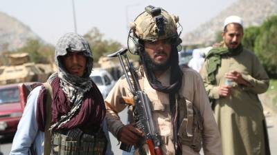 Ашраф Гани - Джо Байден - Талибы напали на снимающих протест журналистов в Афганистане - 5-tv.ru - Россия - США - Афганистан - Джелалабад