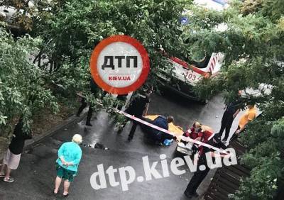В Киеве выстрелом в голову убили мужчину - sharij.net - Киев