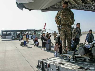Ашраф Гани - Из Кабула самолетами эвакуировали более 5000 человек – СМИ - gordonua.com - США - Украина - Австралия - Германия - Франция - Афганистан - Кабул