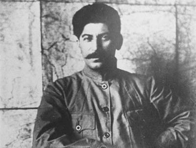 Иосиф Сталин - Советско-польская война: почему в её проигрыше обвинили Сталина - russian7.ru - Россия - Украина - Польша - Варшава - Сталинград