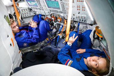 Клим Шипенко - Антон Шкаплеров - Юлия Пересильд - Опубликованы фотографии первой игровой репетиции фильма "Вызов" - tvc.ru